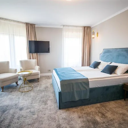 Meridian 4*